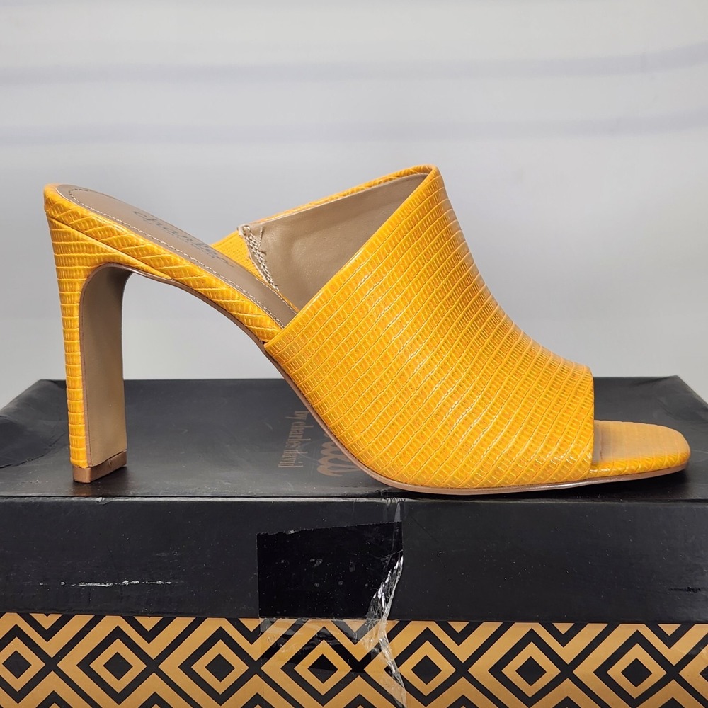 Charles by Charles David Genie Mules Womens Size 7.5 Mango Lizard Embossed Heels